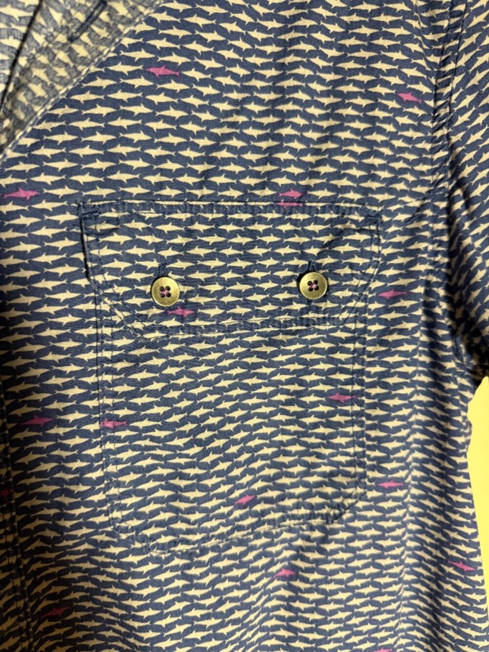 Kenneth Cole Reaction Men's Short Sleeve Button Down Blue/Gray Shark Shirt Sz M - Picture 7 of 11